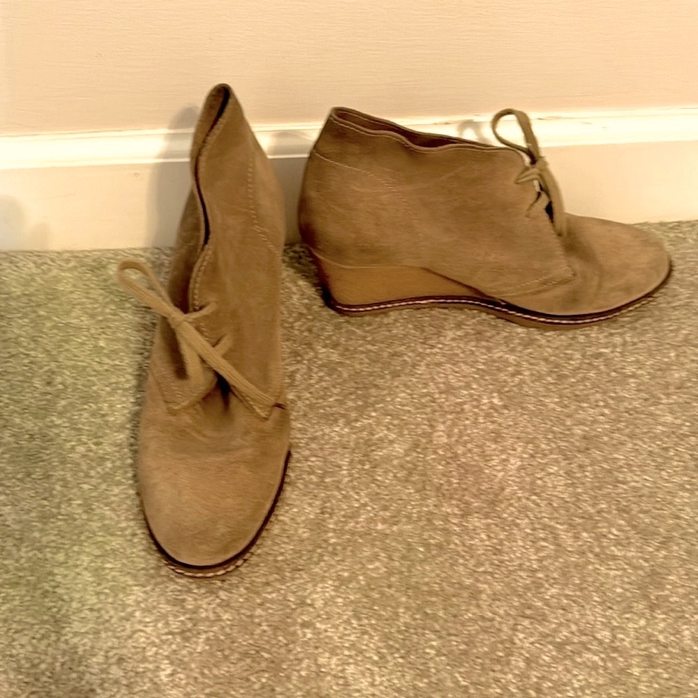 J CREW Tan Tie Up Wedges